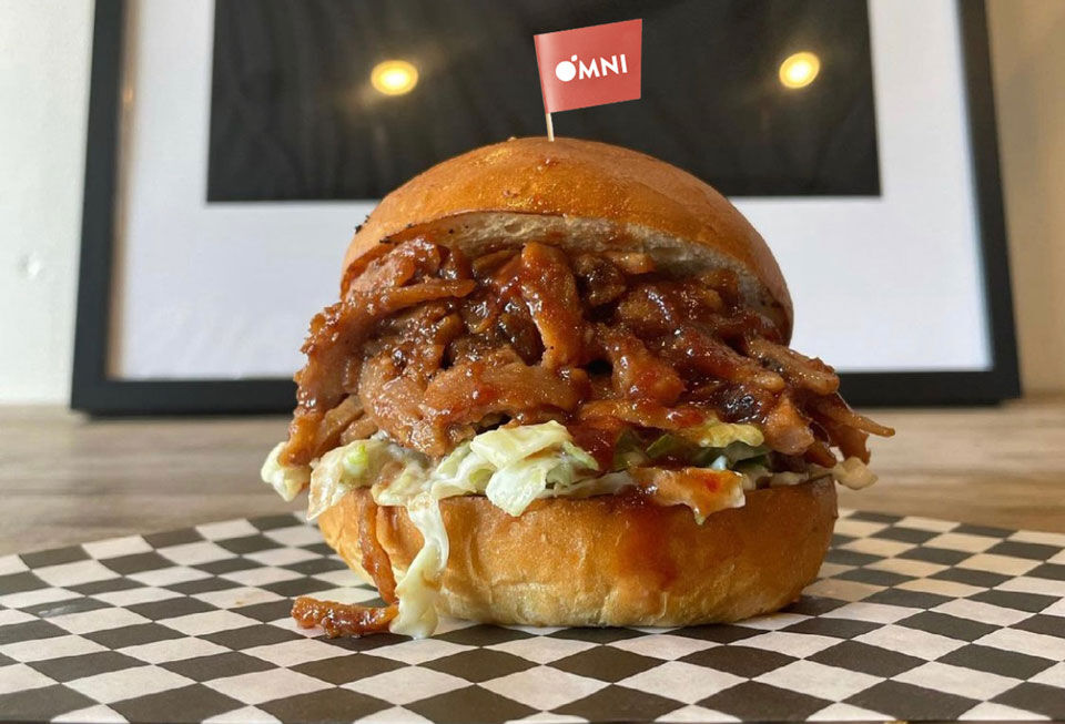 Courtesy-of-Malibu's-Burgers1.jpg